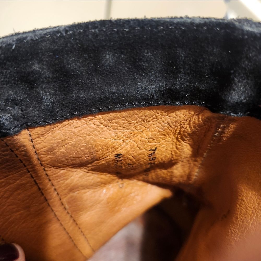 Frye "Natalie" Black Suede w/Stud Trim Ankle Boots Sz.7.5 Ret.$358 - Picture 7 of 10